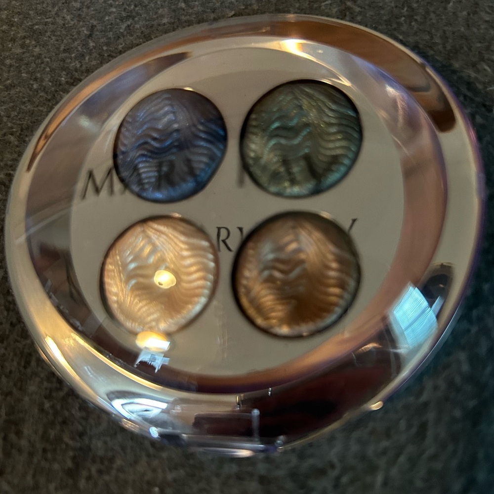 Mary Kay Creme Eyeshadow Pallet